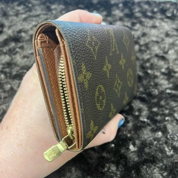 Louis Vuitton Vintage Tressor Canvas Wallet  in Classic Monogram. EUC - Picture 7 of 17